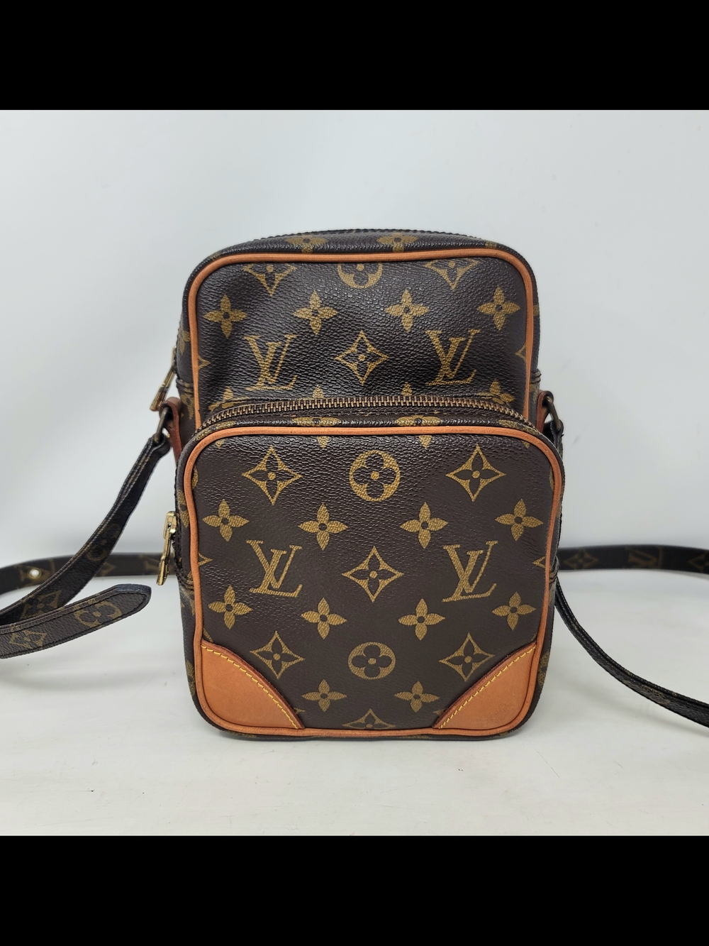 Louis Vuitton Amazon Monogram Canvas Small Crossbody Hand Bag Authentic Vintage